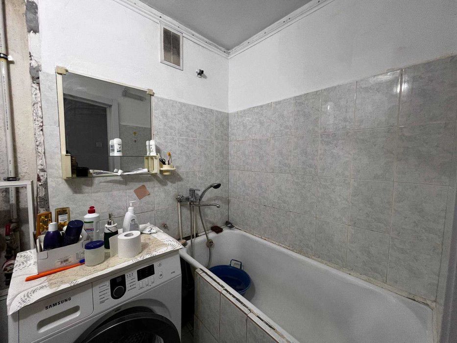 Продаётся 3-комнатная в Центре.