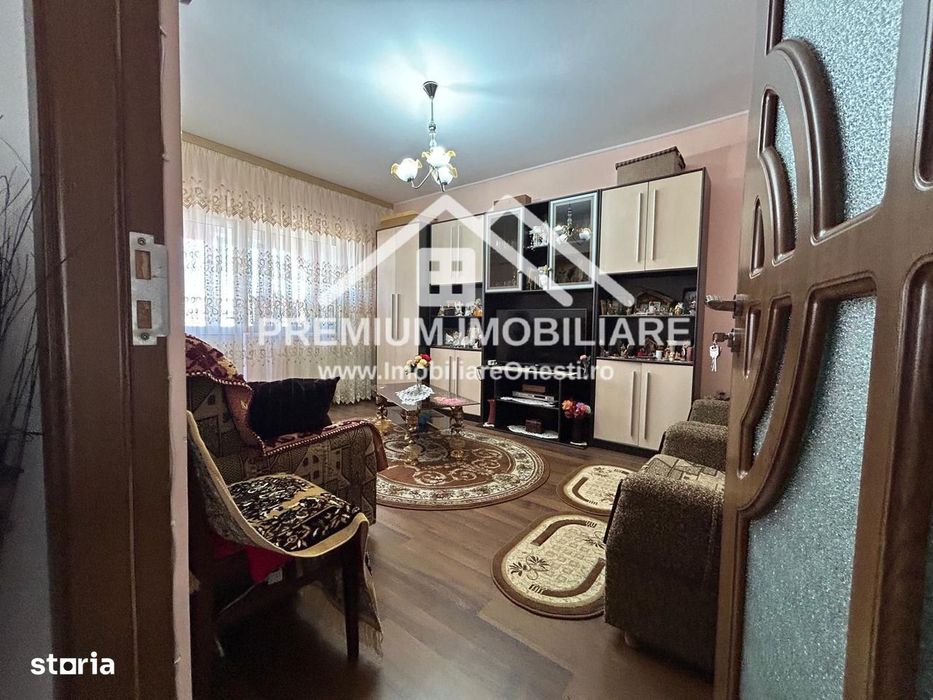 Apartament 3 camere de vânzare – Onești