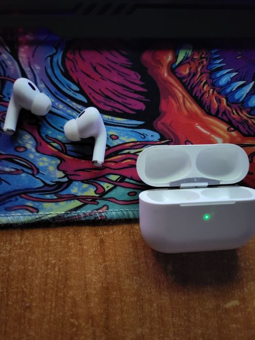 Airpods 1 pro folosit