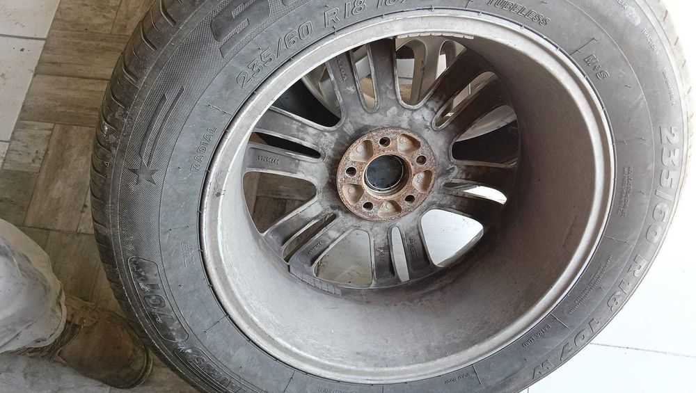 Vând  jante aliaj VOLVO, cu anvelope