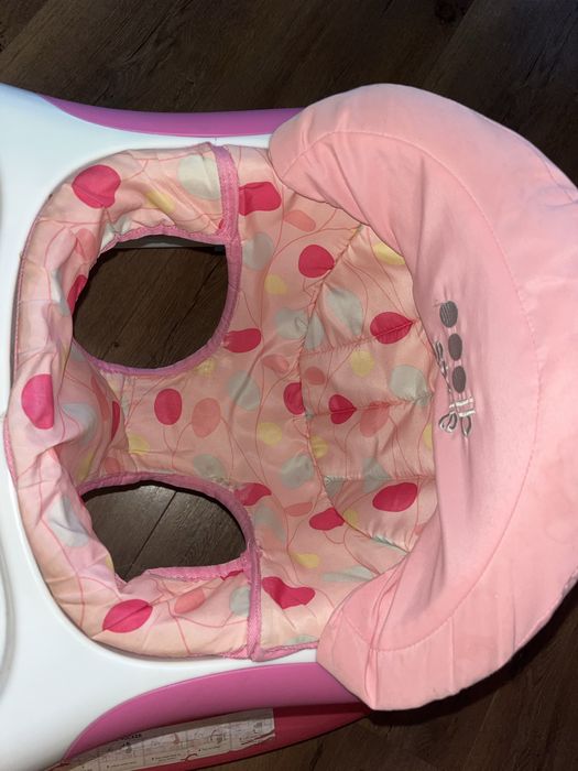 Бебешка проходилка за момиче