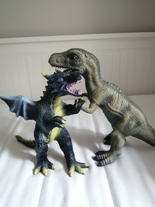 Dinozauri pentru copii