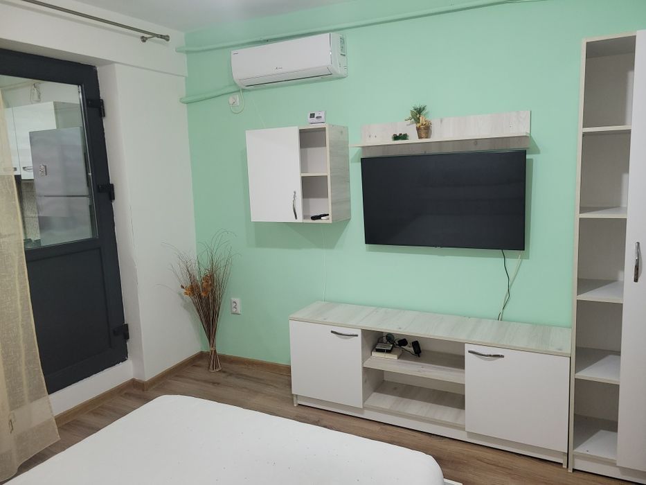 Inchiriez ap1cam Hipodrom