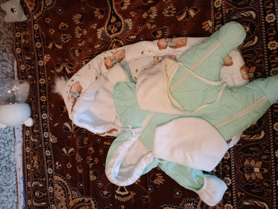 Продам конверт на выписку