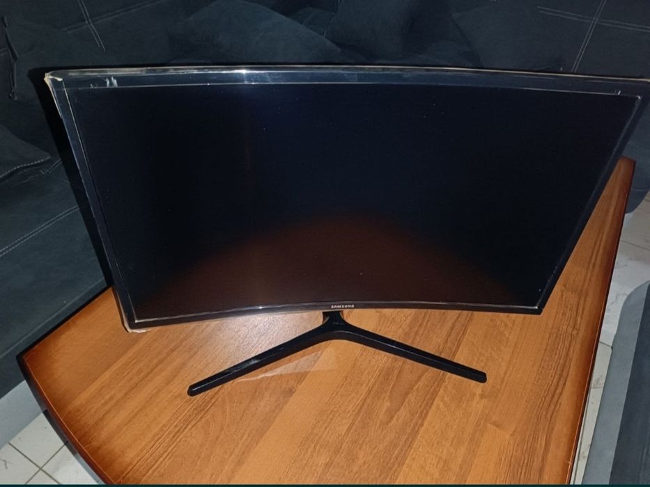 Samsung C-27 F396FHI