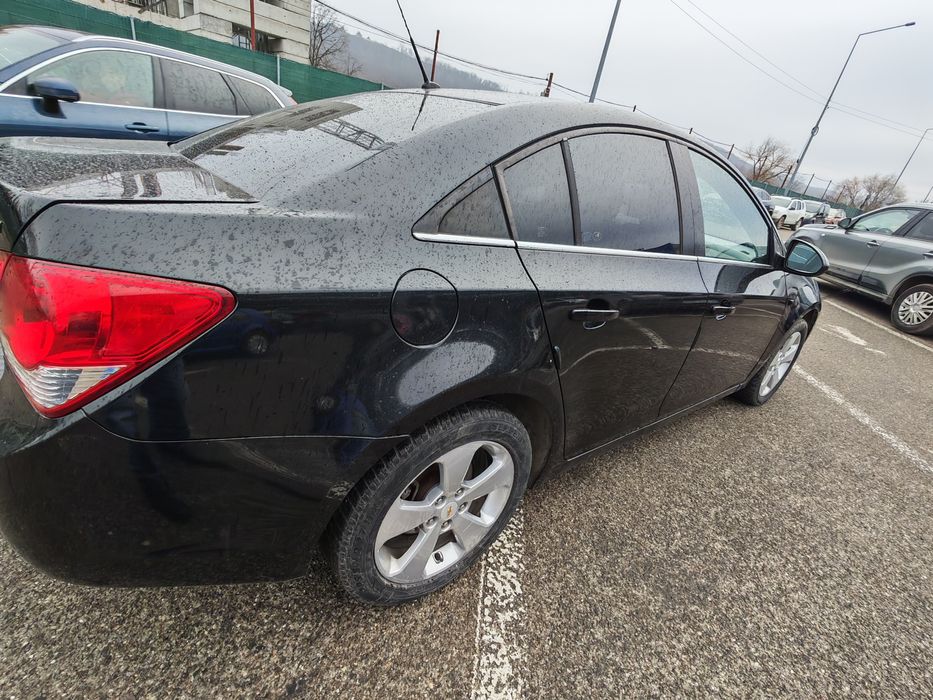 Chevrolet Cruze  lt