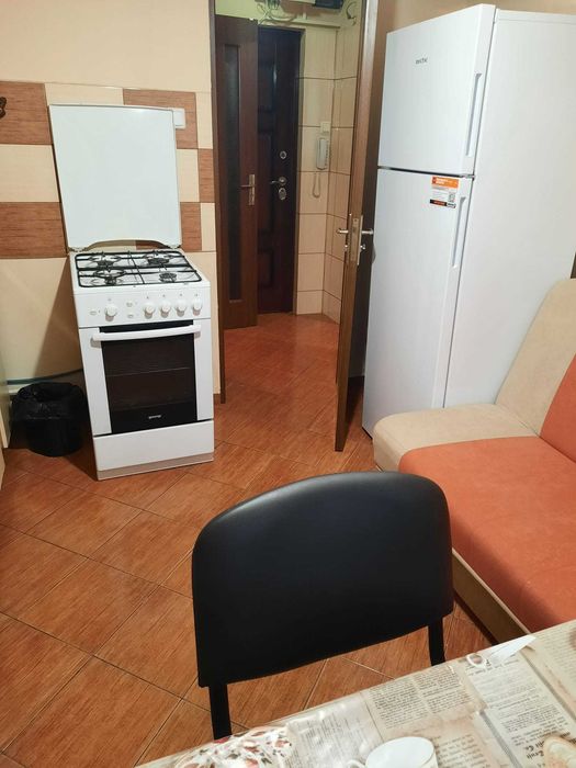 Inchiriez Garsoniera Zona Rogerius