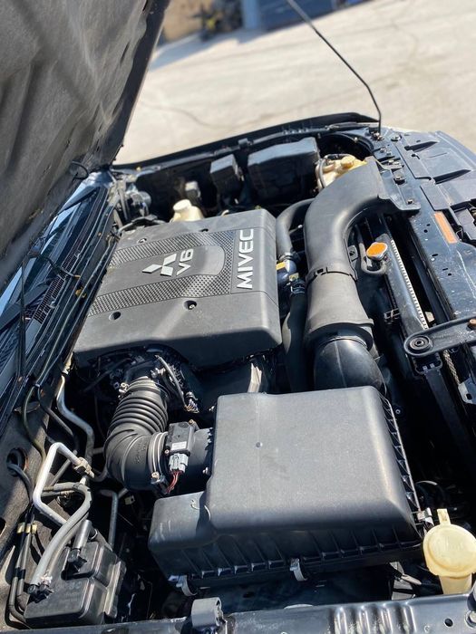Двигатель 6g75 Mivec, на мицубиси паджеро4, Mitsubishi pajero4