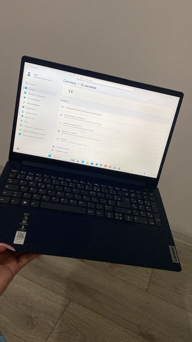 Ноутбук леново в отличном состоянии