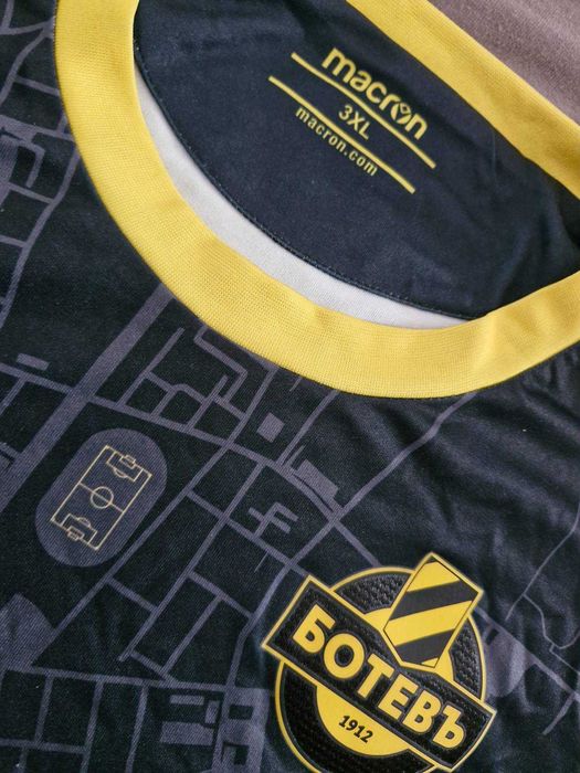 Футболни Тениски