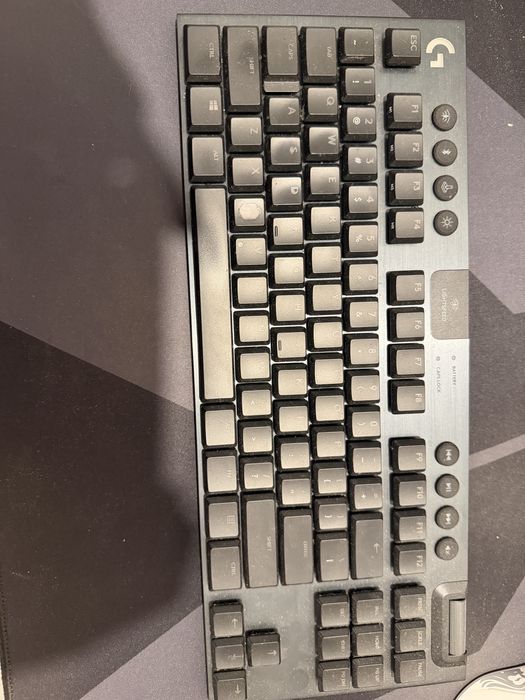 Tastatura logitech g915 tkl wireless