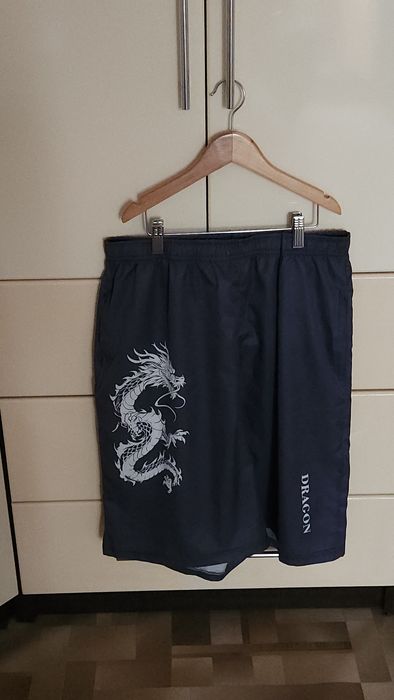 Продам мужские шорты б/у