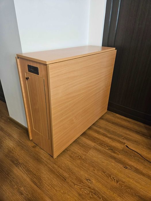 Masa pliabila pentru spatii mici