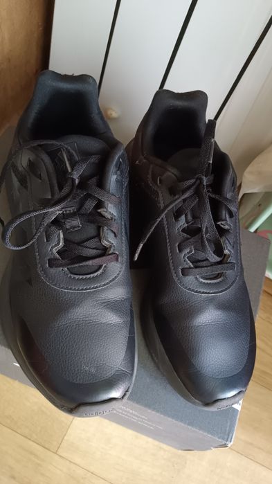 Кроссовки adidas ( три пары)