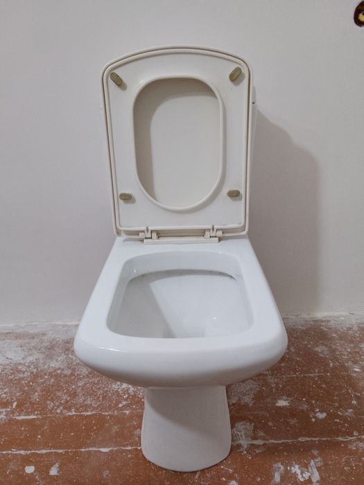 Унитаз ,Porta  , в хорошем состаянии