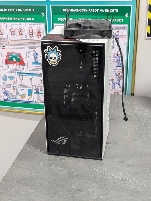 NZXT H1+Chieftech 80+GOLD modular