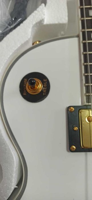 Gibson белый в золоте