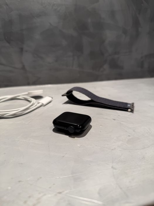 100% батерия! КАТО ЧИСТО НОВ Apple Watch SE 2 gen GPS