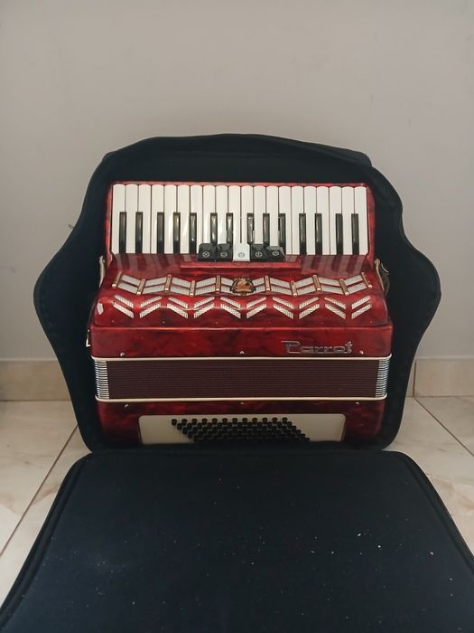 Vand acordeon Parrot