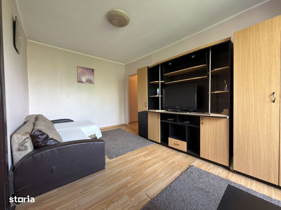 Apartament 3 camere, 42 mp - zona Dacia
