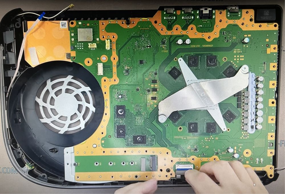 Reparatii/curatare PS4/PS5/XBOX (Playstation, Xbox)