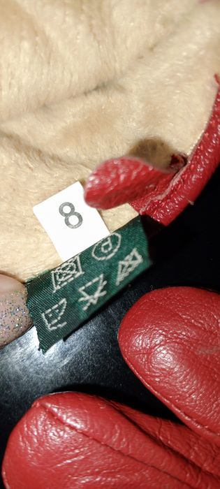 Продам перчатки женские кожаные.