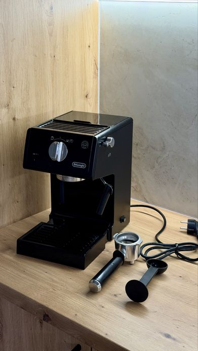 Продам кофемашину Delonghi ECP 31.21