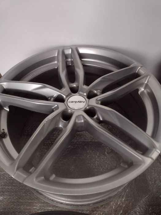 Перфектни Carmani 19-5x114.3 ET35 8.5j Toyota RAV4