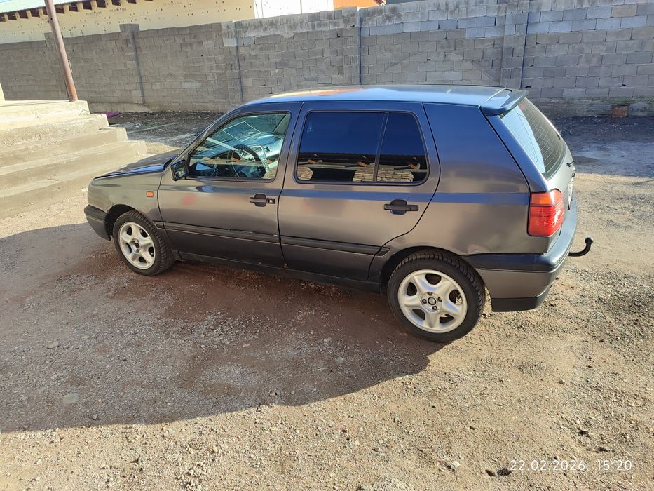 Продам гольф 3  на ходу каждый день