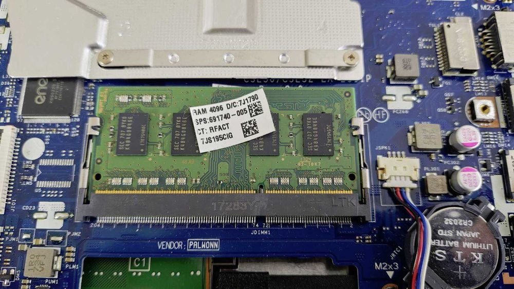 лаптоп HP G250 G6 4GB, Celeron N3060 на части