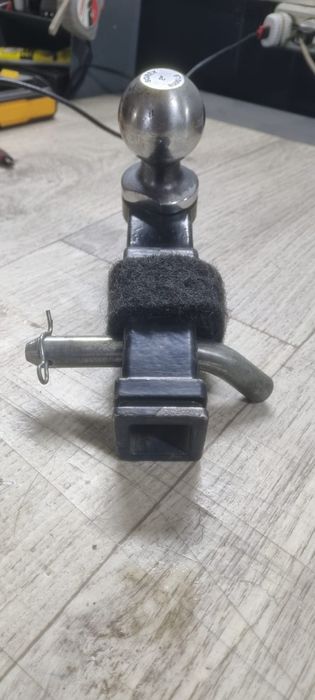 Фаркоп на авто универсальный