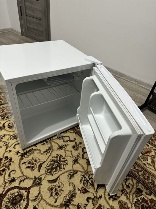 Холодильник Бирюса