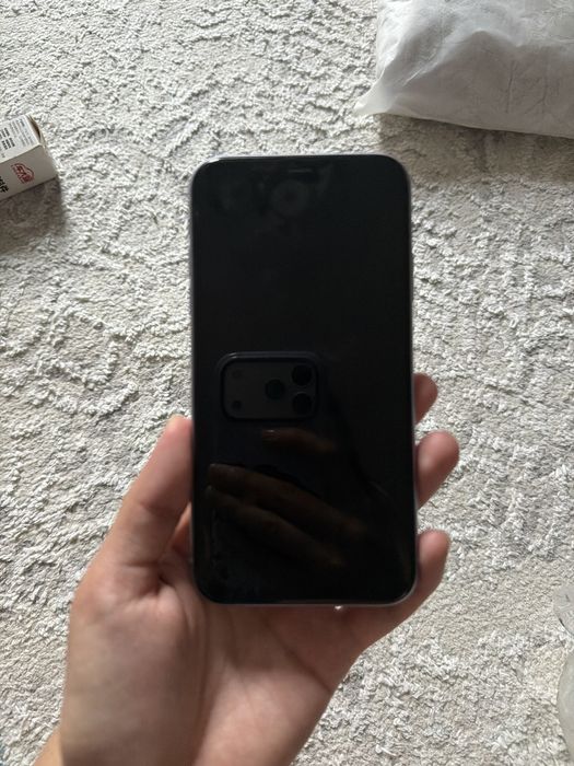 Телефон айфон 11