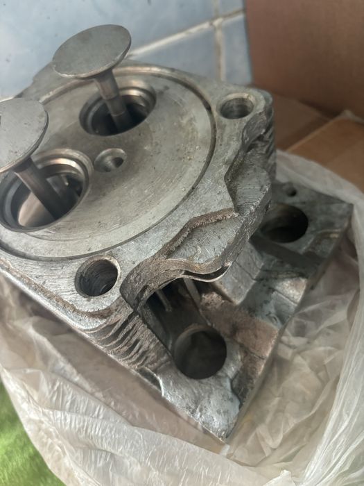 Продам головку двигателя на Т-16, Т-25