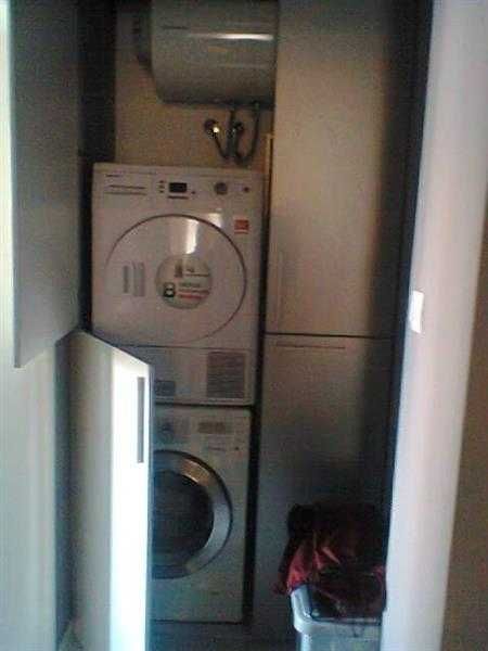 Дава се под наем Двустаен апартамент в Бургас, Център - 53 кв.м за 204 € - Снимка #3