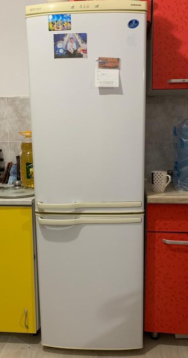 Продается холодильник самсунг