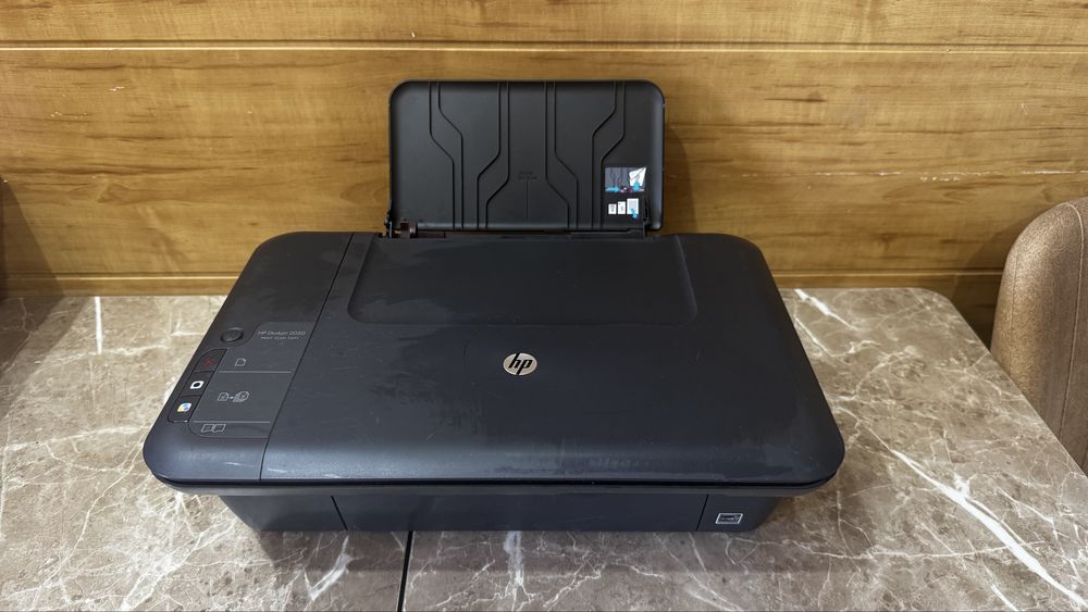 Imprimanta HP Deskjet 2050