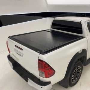 Inchidere bena Toyota Hilux 2015+ cu sine T-slot SBACK S-Dizayn