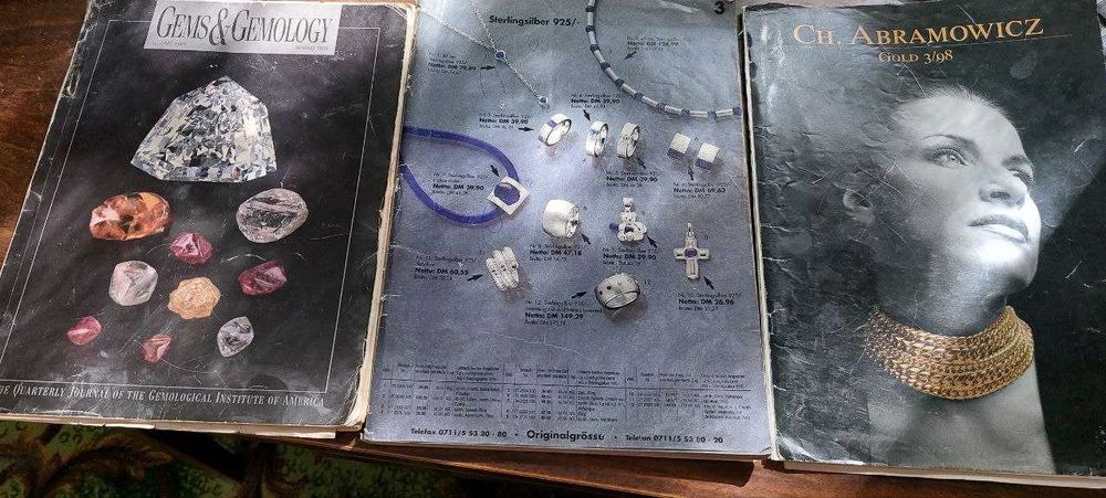 Продаю книги ( в хорошем состоянии)