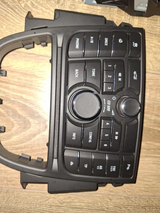 Butoane , display  CD Opel Astra