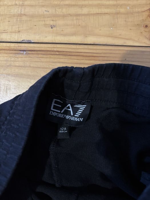 Анцунг Emprio Armani