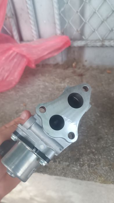 Егиер клапа за Тойота рав 4