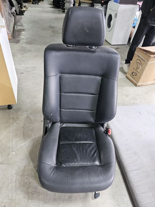 Tapiterie,  scaune dreapta față,  bancheta  Mercedes W212 E klasse