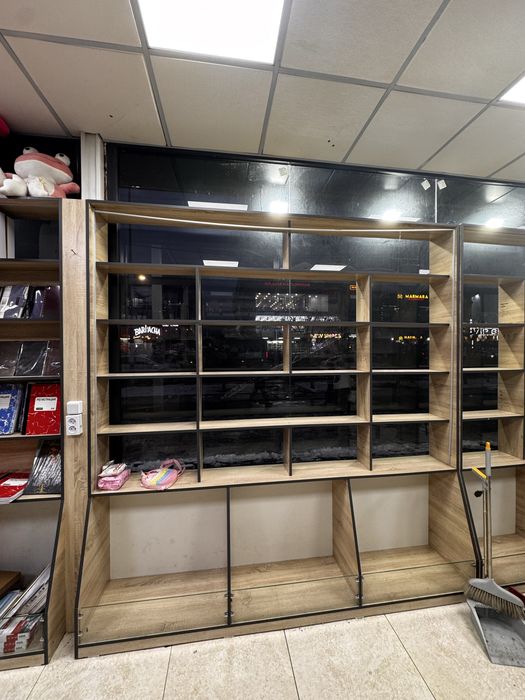 Б/У витрина для магазина