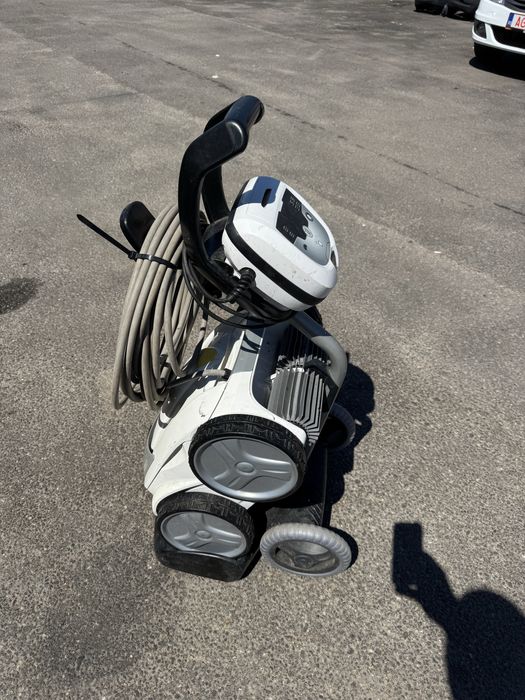 Robot curățat piscine Zodiac 4WD