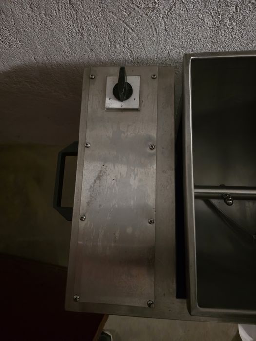 Тестомелачка! Като нова! Използвана два пъти!