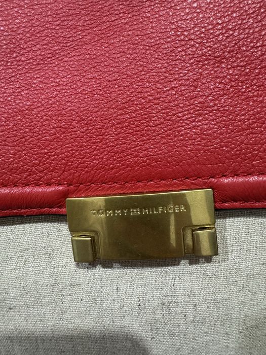 Оригинална чанта Tommy Hilfiger