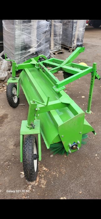 Услуги трактор щетки, метёлка