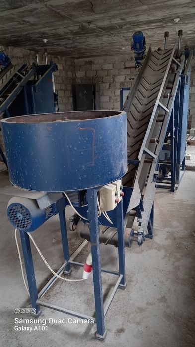 Готовый бизнес гидропресс станок для кирпича автоматический.