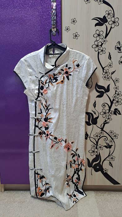 Продаютя 2 платья